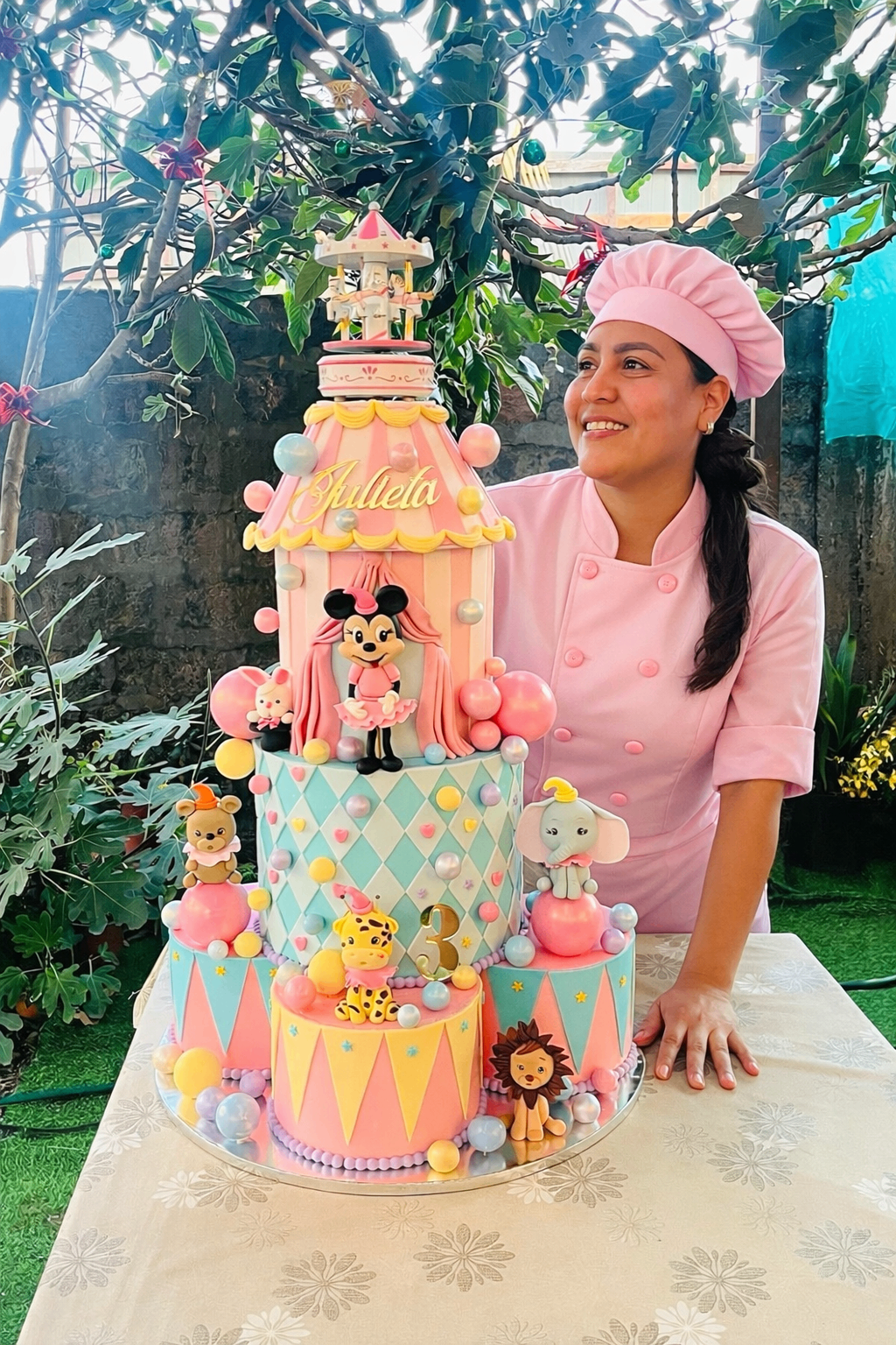 Evelyn Correa, fundadora de la pastelería peruana en Santiago